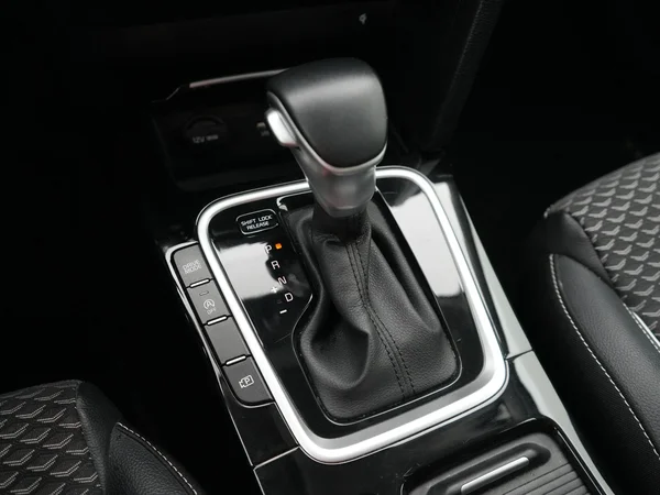 Kia cee'd (2024) — foto 2 van 22