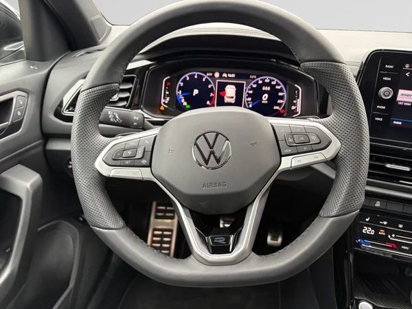 VOLKSWAGEN T-Roc (2025) — foto 9 van 9