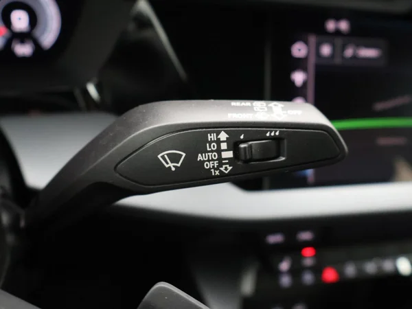 AUDI A3 Sportback (2025) — foto 16 van 30