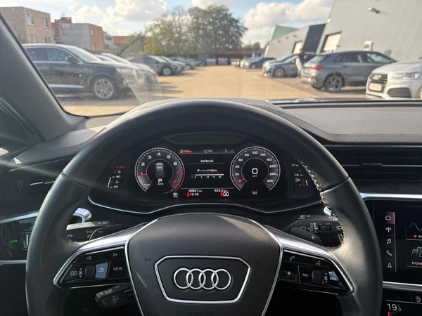 AUDI A6 Avant (2019) — foto 8 van 24