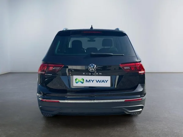 VOLKSWAGEN Tiguan Dsl (2022) — foto 27 van 31
