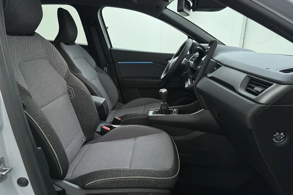 Renault Captur (2025) — foto 16 van 18
