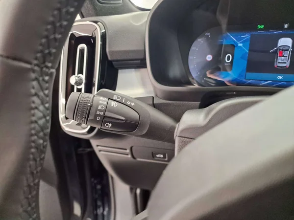 Volvo XC40 — foto 7 van 16