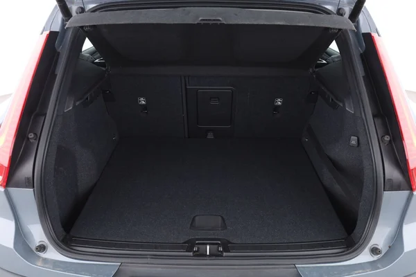 Volvo XC40 (2021) — foto 8 van 16