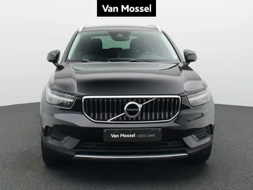 Volvo XC40 (2022)