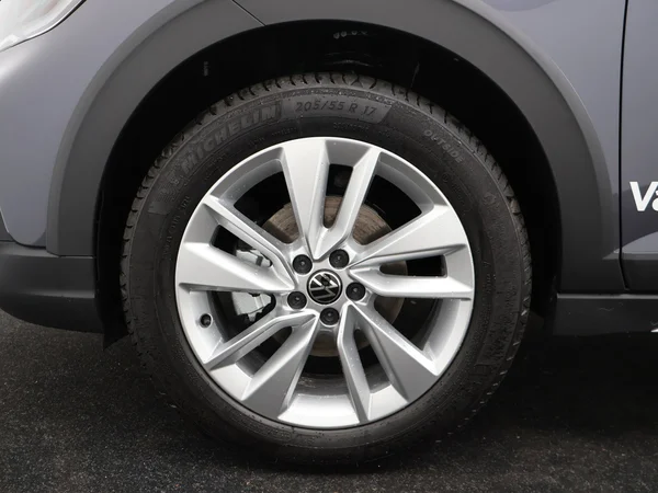 VOLKSWAGEN Taigo (2024) — foto 16 van 23