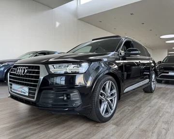Audi Q7 990af6d9-2853-4419-a170-5d5e819492c2