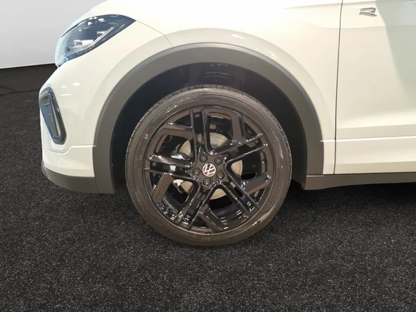 VOLKSWAGEN T-Cross (2026) — foto 10 van 15