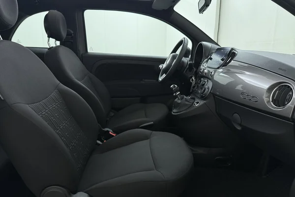 Fiat 500c (2024) — foto 18 van 20