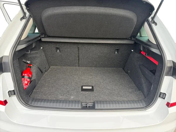 SKODA Kamiq (2022) — foto 6 van 21