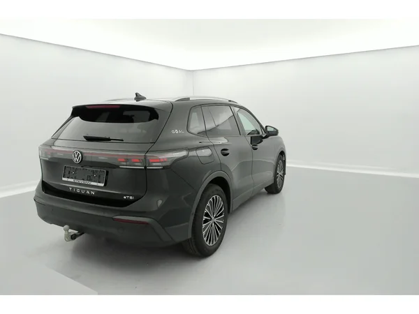 VOLKSWAGEN Tiguan (2025) — foto 31 van 36