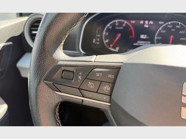 Seat Arona (2023) — foto 10 van 26