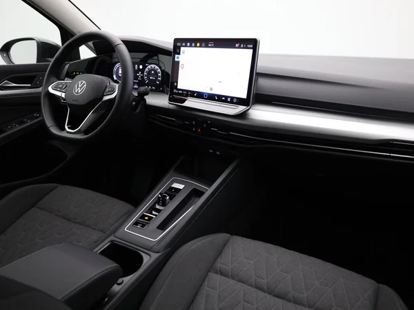 VOLKSWAGEN Golf VIII (2025) — foto 14 van 20