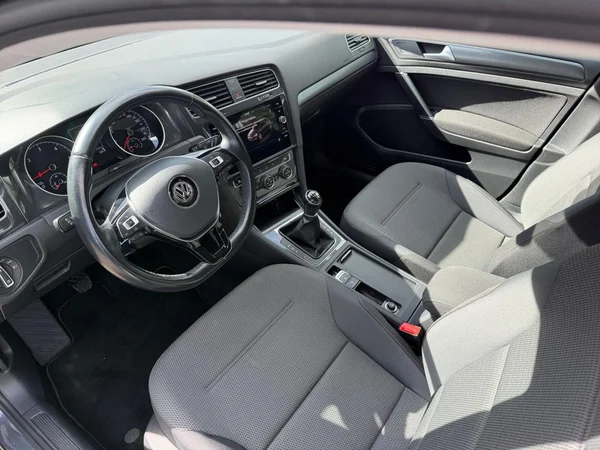VOLKSWAGEN Golf VII Dsl (2018) — foto 13 van 21