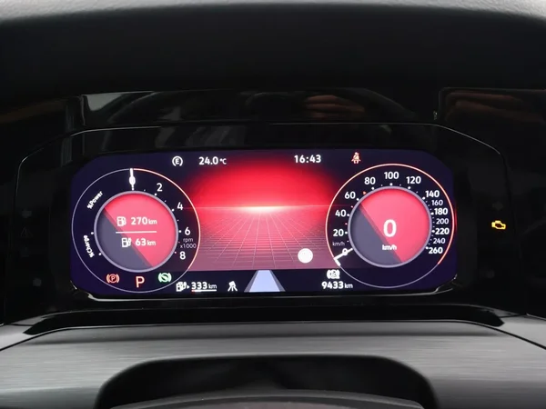 Volkswagen Golf (2024) — foto 4 van 27