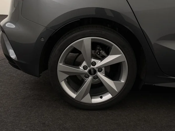AUDI A3 Sportback (2025) — foto 12 van 18