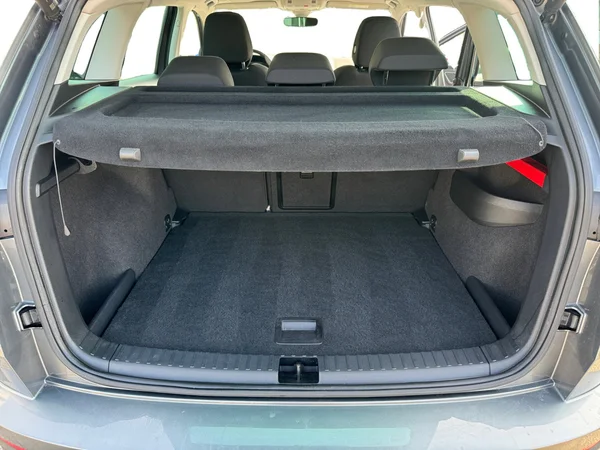 SKODA Karoq (2022) — foto 6 van 16