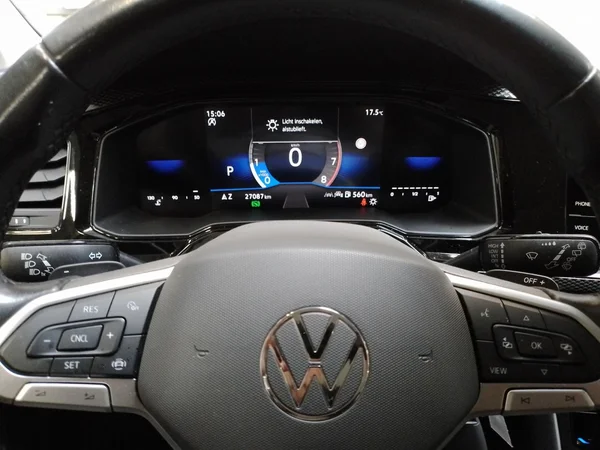 VOLKSWAGEN Polo (2024) — foto 7 van 23