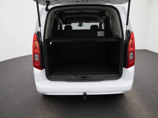 Opel Combo Life (2023) — foto 4 van 30