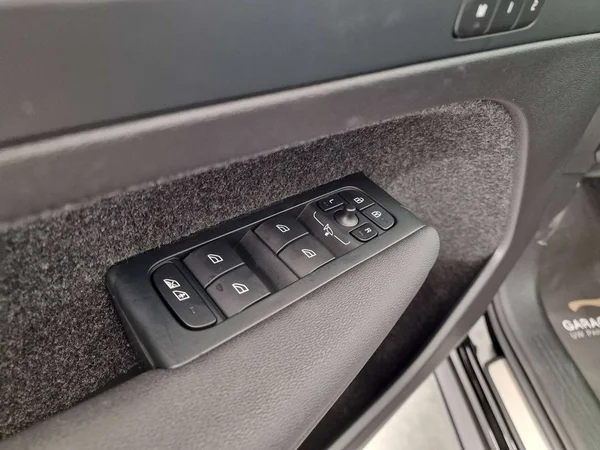 Volvo XC40 — foto 16 van 16