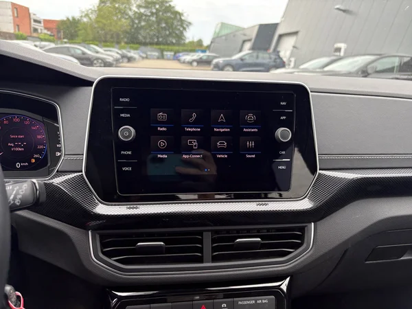 VOLKSWAGEN T-Cross (2025) — foto 5 van 24