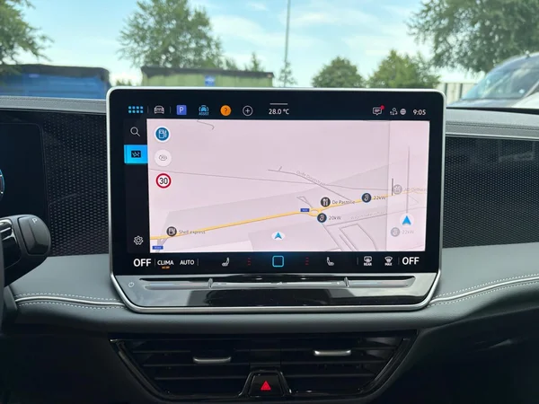 VOLKSWAGEN Passat SW (2026) — foto 4 van 22
