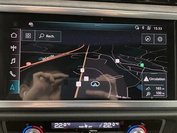 AUDI RSQ3 (2020) — foto 2 van 24