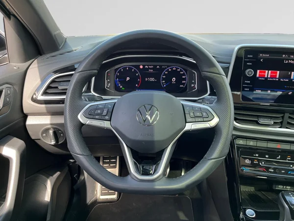 VOLKSWAGEN T-Roc (2025) — foto 9 van 18