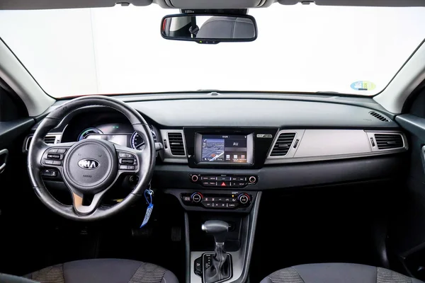 Kia Niro HEV (2019) — foto 3 van 76