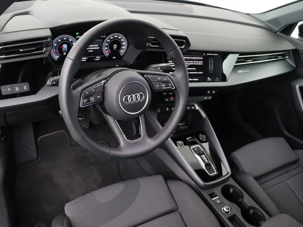 AUDI A3 Sportback (2025) — foto 15 van 18