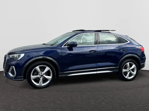 AUDI Q3 Sportback (2023) — foto 12 van 24