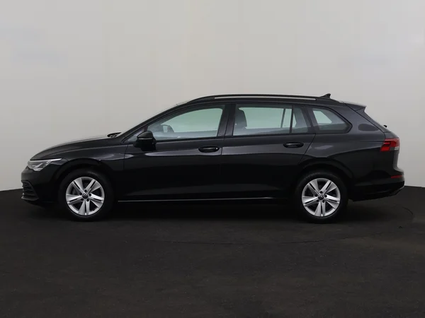 VOLKSWAGEN Golf Variant (2022) — foto 12 van 28