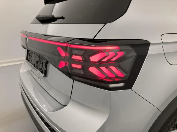 VOLKSWAGEN T-Cross (2025) — foto 22 van 36