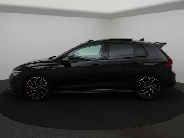 Volkswagen Golf (2021) — foto 23 van 30