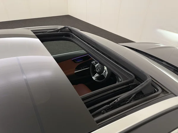 MERCEDES C 220 (2022) — foto 24 van 31