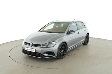 Volkswagen Golf 2d62582b-42fa-4ba5-9bfd-4b924b7fd510