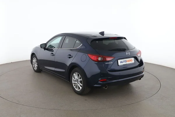 Mazda 3 (2018) — foto 10 van 16