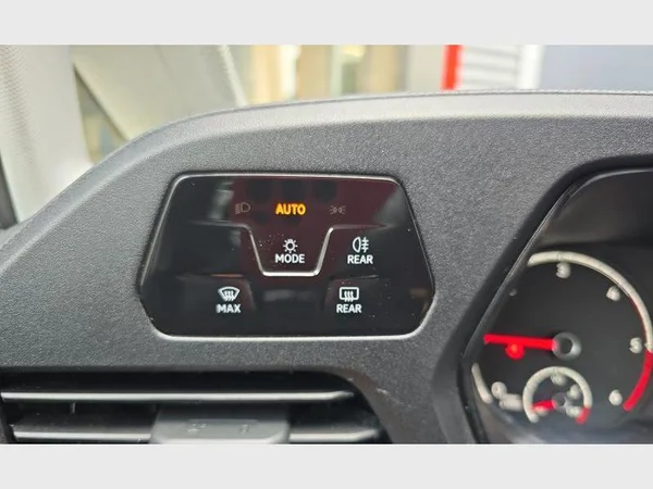 Volkswagen Caddy Maxi (2022) — foto 19 van 30