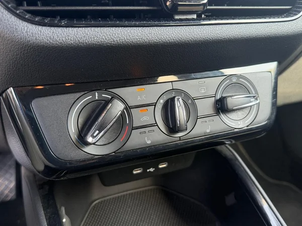 SKODA Fabia (2024) — foto 13 van 21