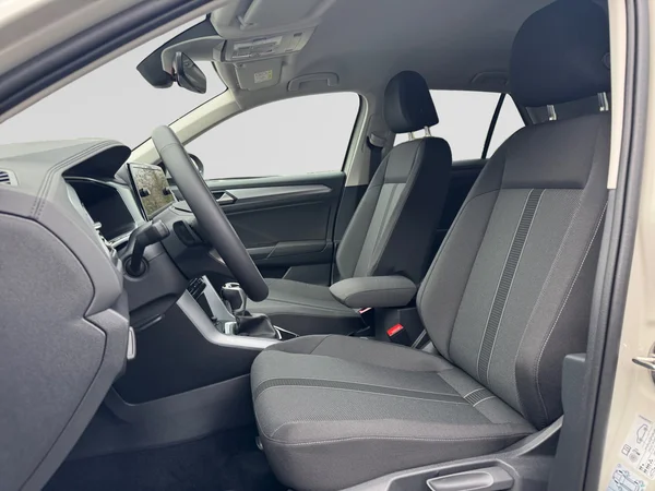 VOLKSWAGEN T-Roc (2026) — foto 19 van 24