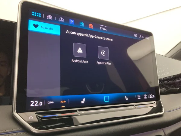 VOLKSWAGEN Tiguan Dsl (2024) — foto 16 van 36