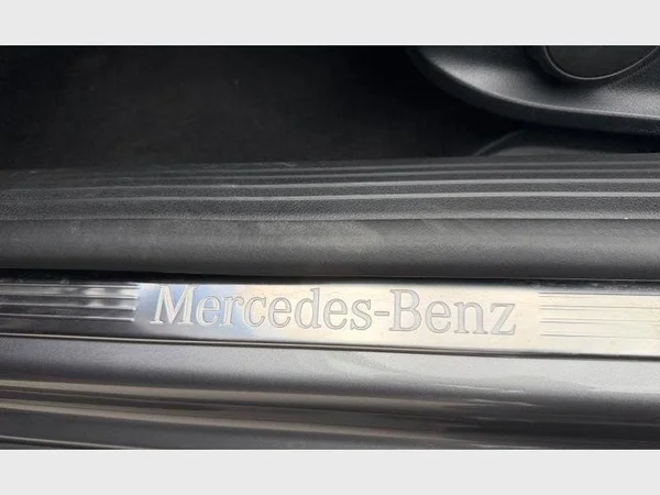 Mercedes-Benz A 180 (2023) — foto 25 van 31