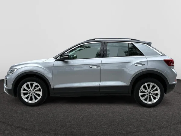 VOLKSWAGEN T-Roc (2023) — foto 12 van 24