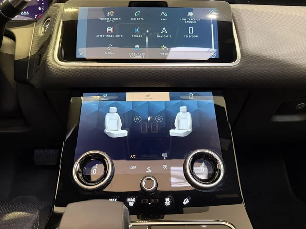 Land Rover Range Rover Velar (2021) — foto 14 van 28