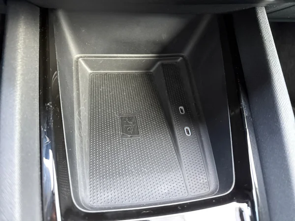 SKODA Octavia Combi (2024) — foto 15 van 22