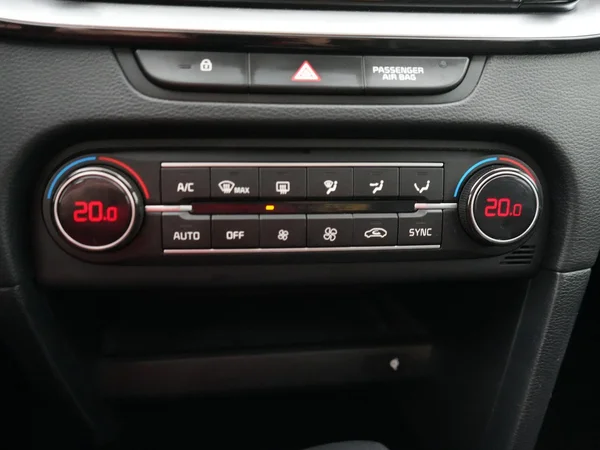 Kia cee'd (2024) — foto 9 van 21