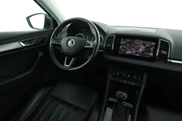Skoda Karoq (2018) — foto 4 van 16
