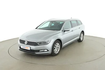 Volkswagen Passat 83326f31-9b00-4b43-88df-ed4681510b27