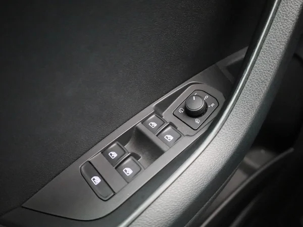 Škoda Karoq (2022) — foto 14 van 40