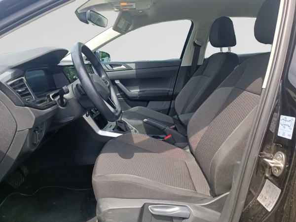 VOLKSWAGEN Polo (2023) — foto 14 van 21
